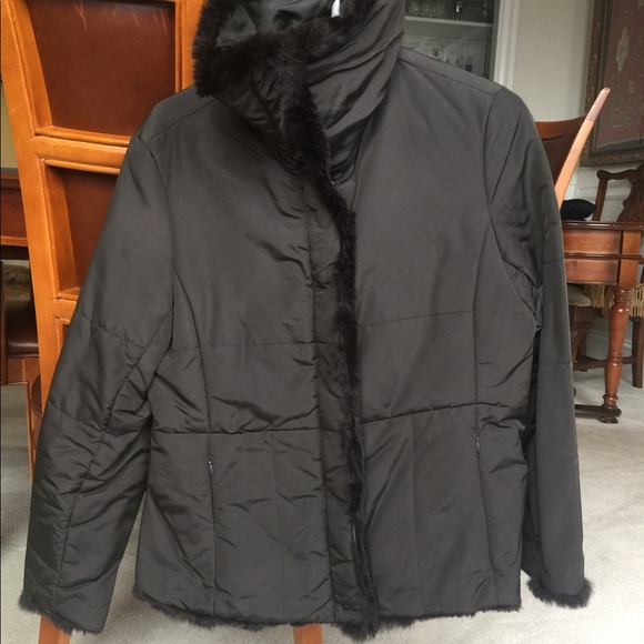 ANDREW MARC  FUR TRIM  DOWN JACKET - Picture 5 of 10